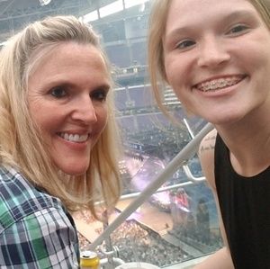 Meet your Posher, Erica